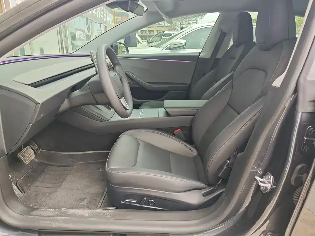 Tesla Model 3 — фото 6