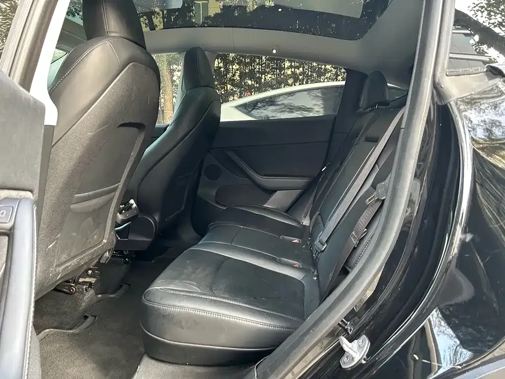 Tesla Model Y 2023 из CN, фото 3