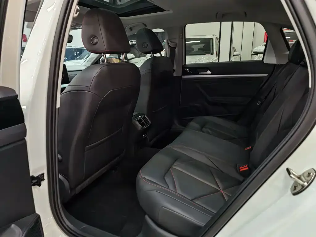Volkswagen Lavida 2024 из CN, фото 10