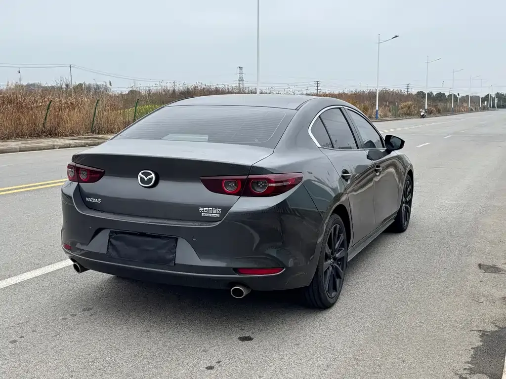 Mazda 3 Axela 2024 из CN, фото 4