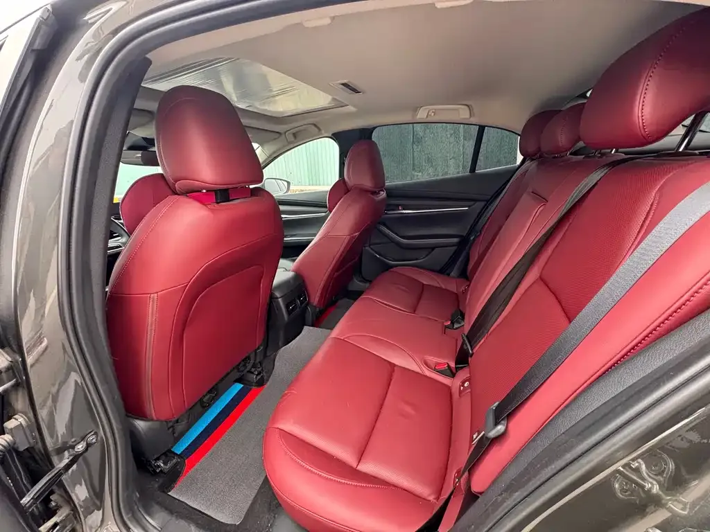 Mazda 3 Axela 2024 из CN, фото 9