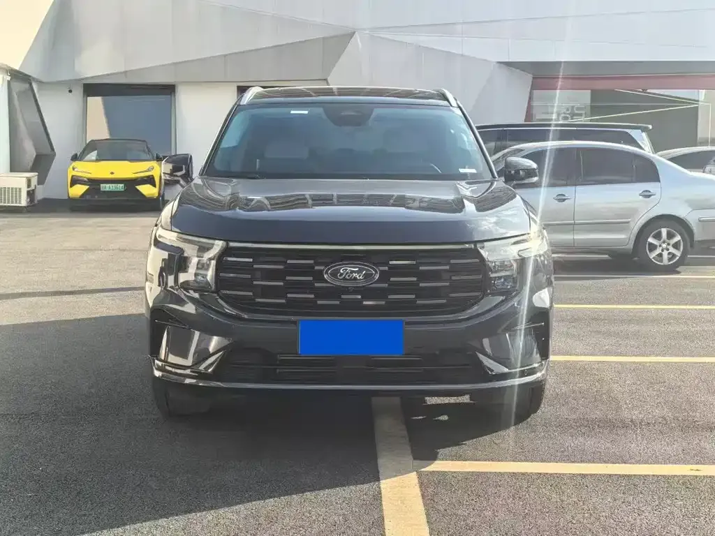 Ford Edge 2023 из CN, фото 2