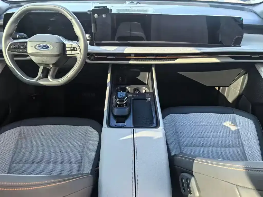 Ford Edge 2023 из CN, фото 9