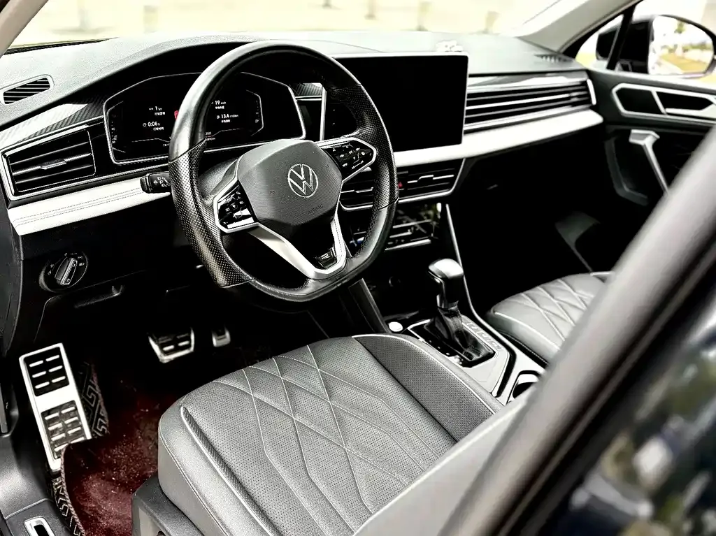 Volkswagen Tiguan L 2023 из CN, фото 9