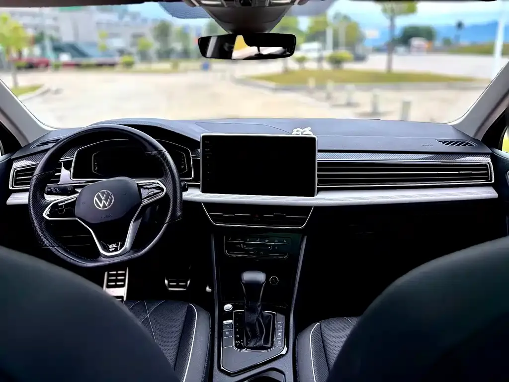 Volkswagen Tiguan L 2023 из CN, фото 7