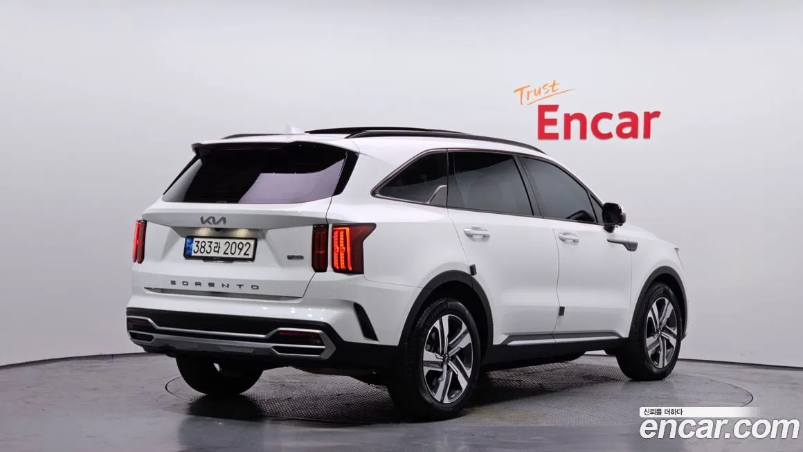 Kia Sorento — фото 7