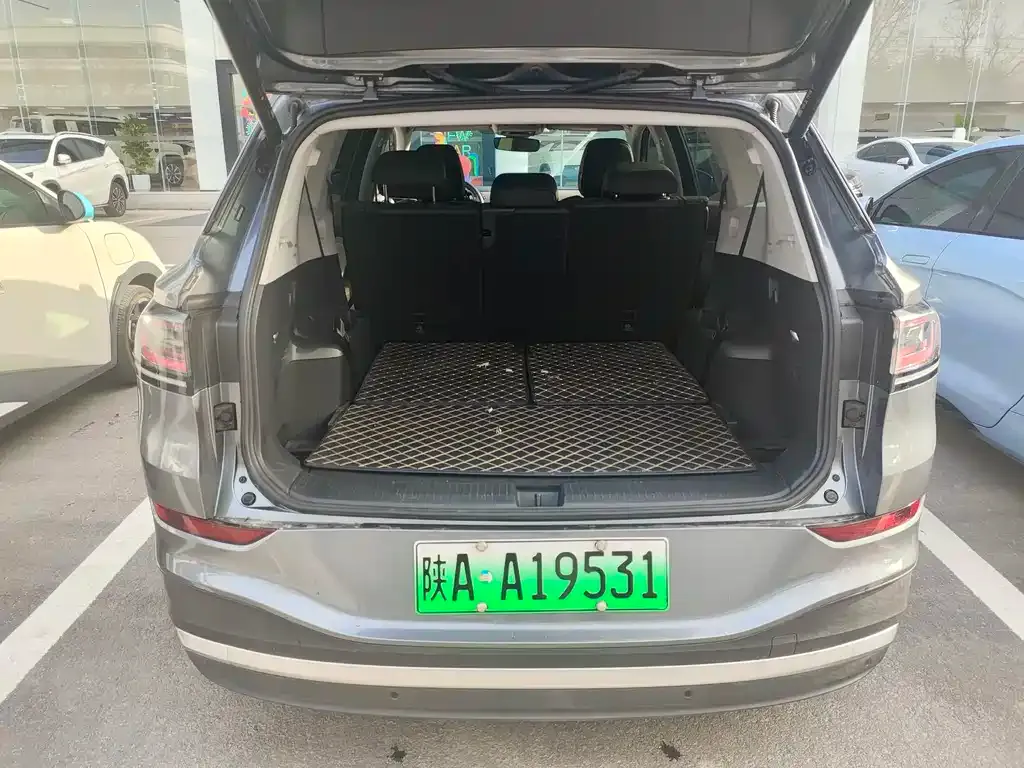Volkswagen ID.6 X 2023 из CN, фото 7