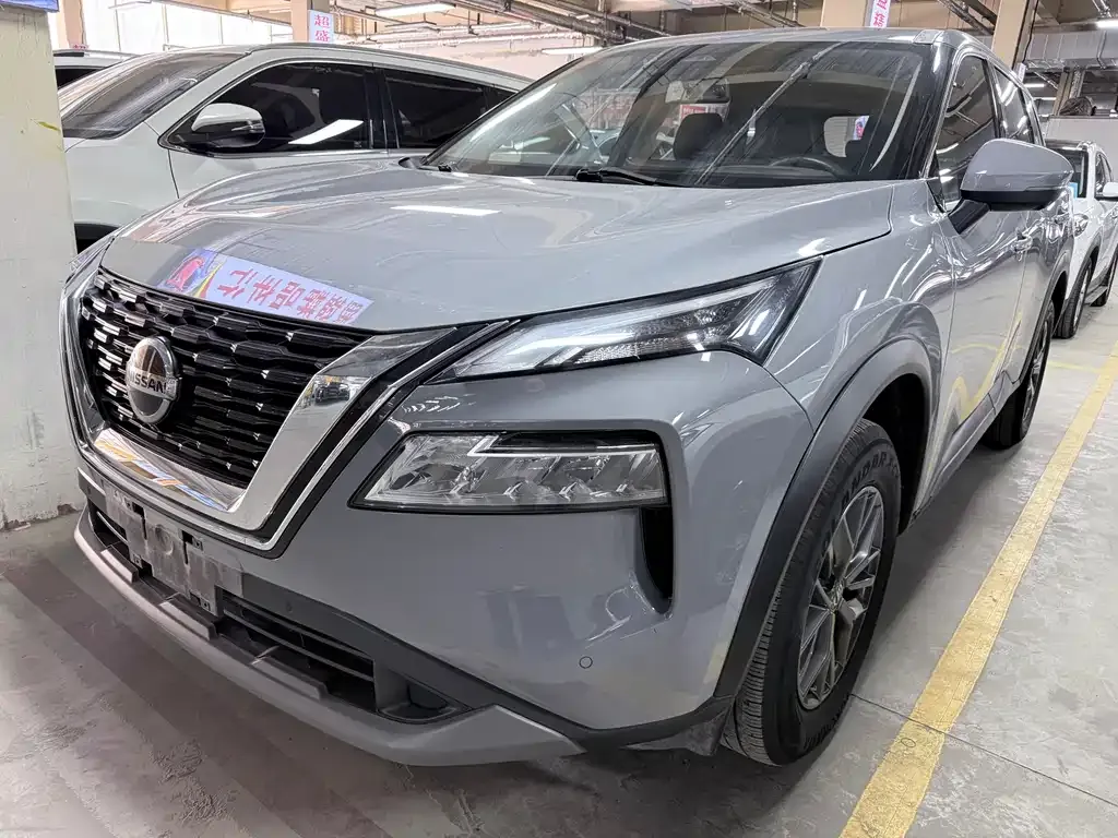 Nissan X-Trail — фото 1