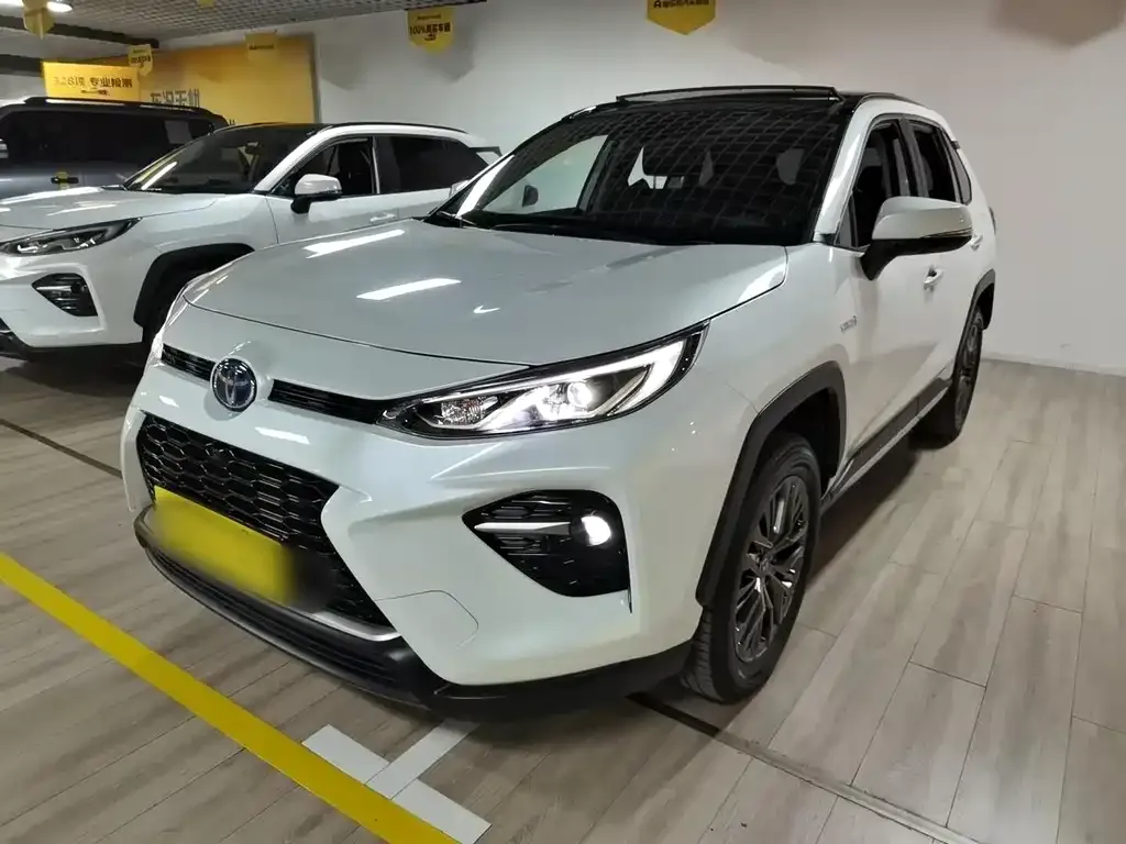Toyota Wildlander 2023 из CN, фото 1
