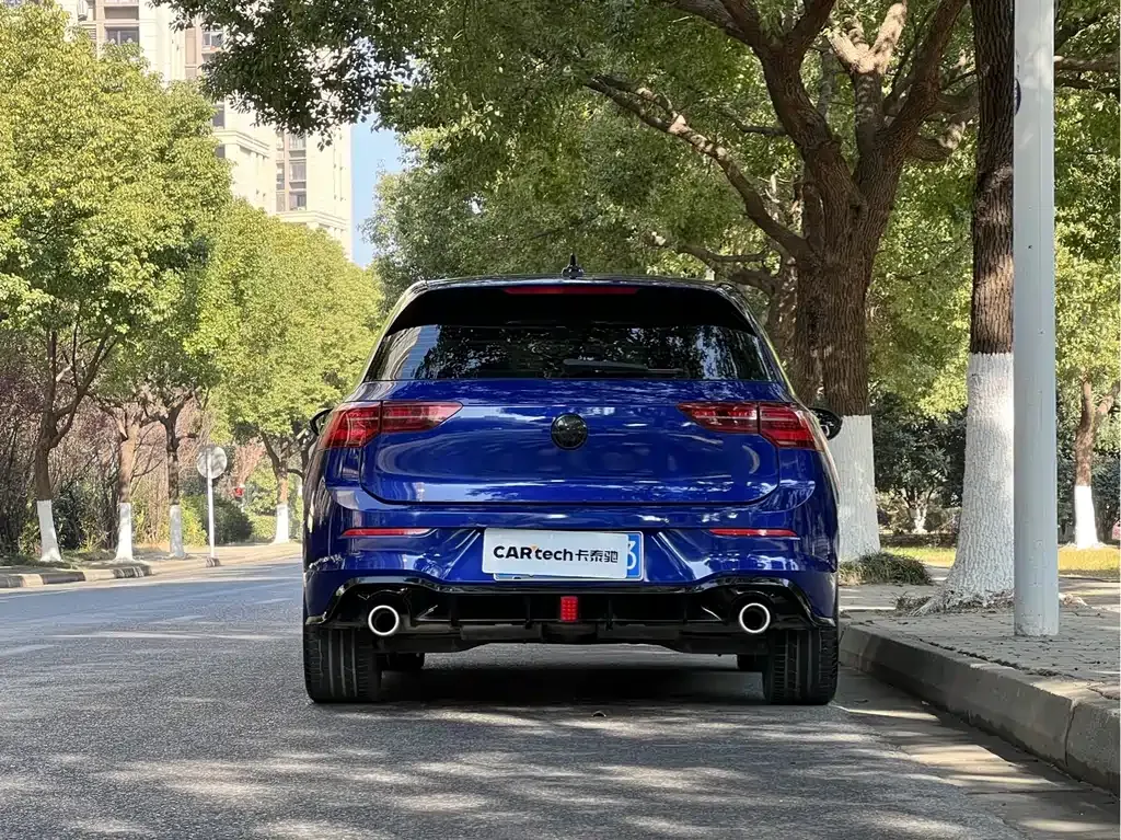 Volkswagen Golf 2023 из CN, фото 8