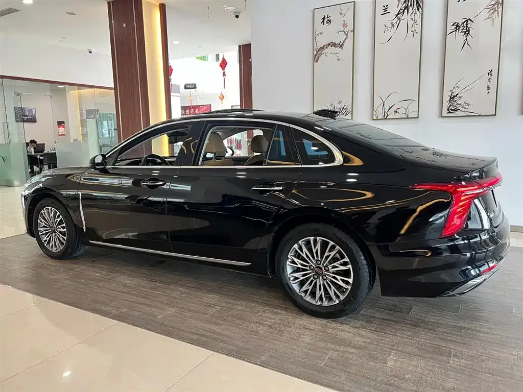 Hongqi H5 — фото 4