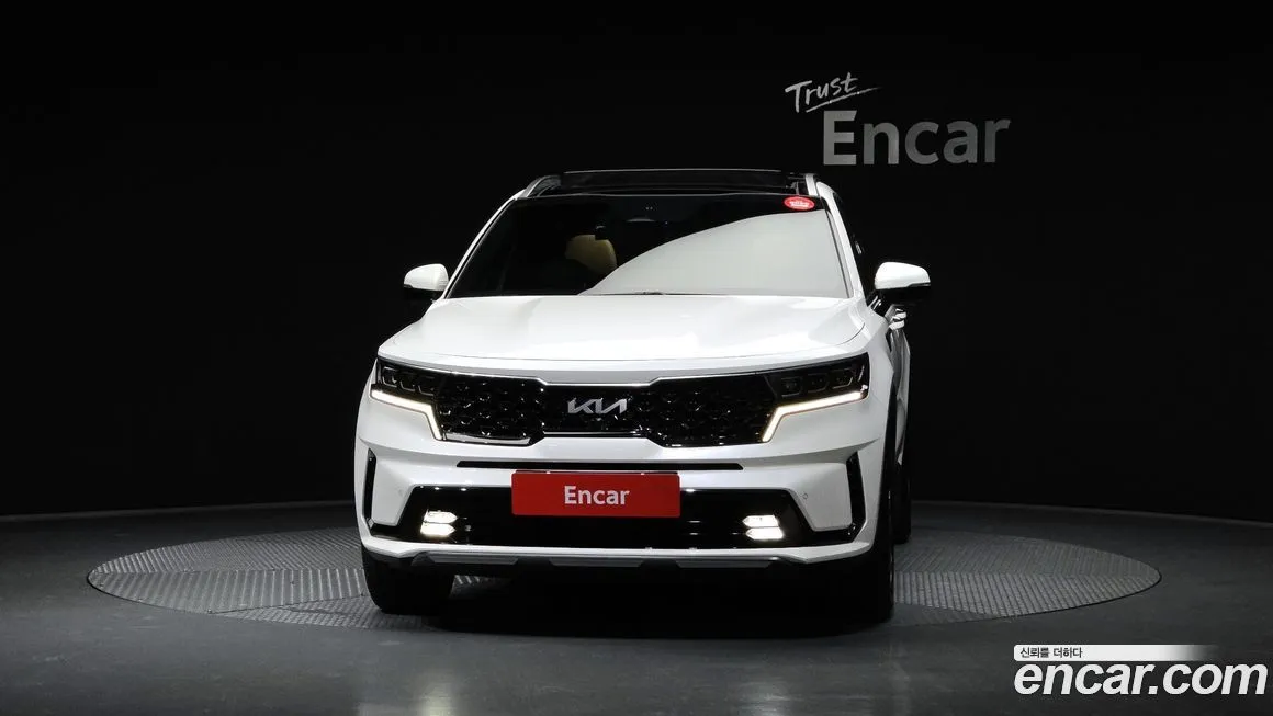 Kia Sorento — фото 7