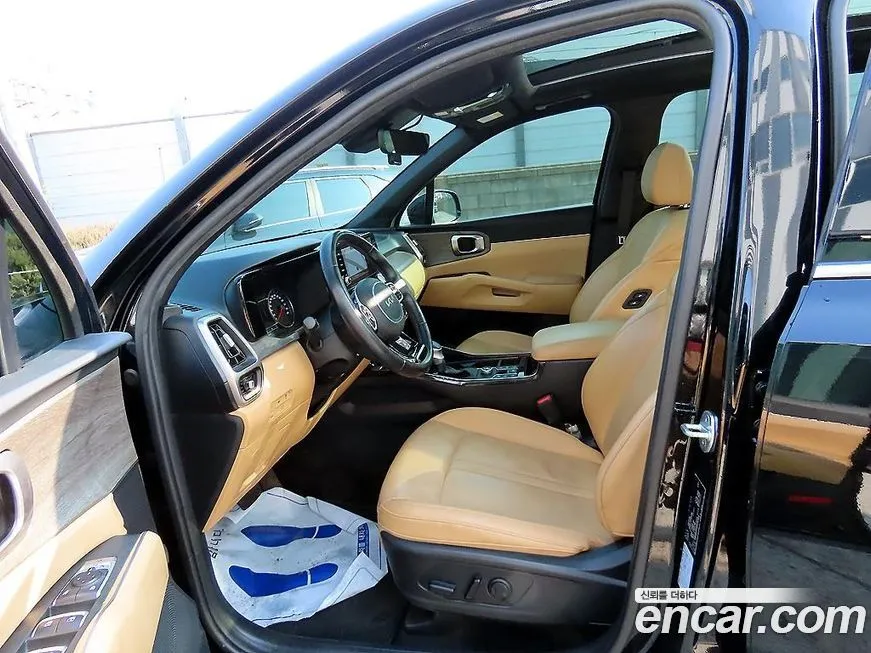 Kia Sorento — фото 7