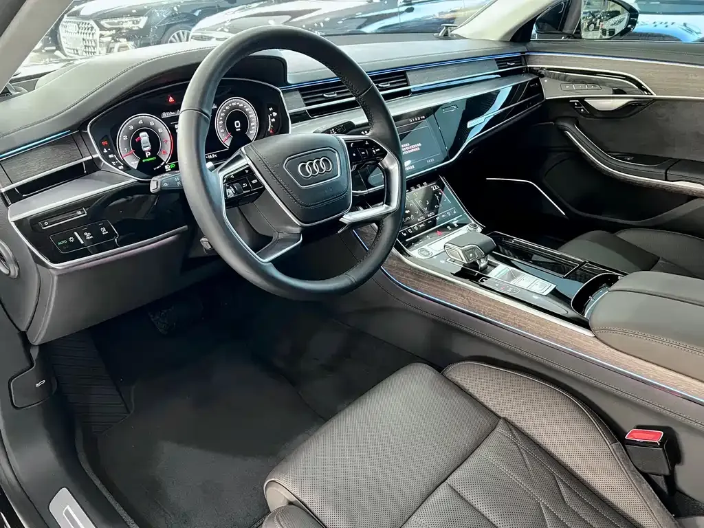Audi A8 2022 из CN, фото 10