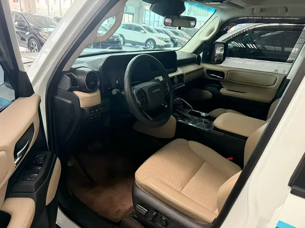 Toyota Prado 2024 из CN, фото 7