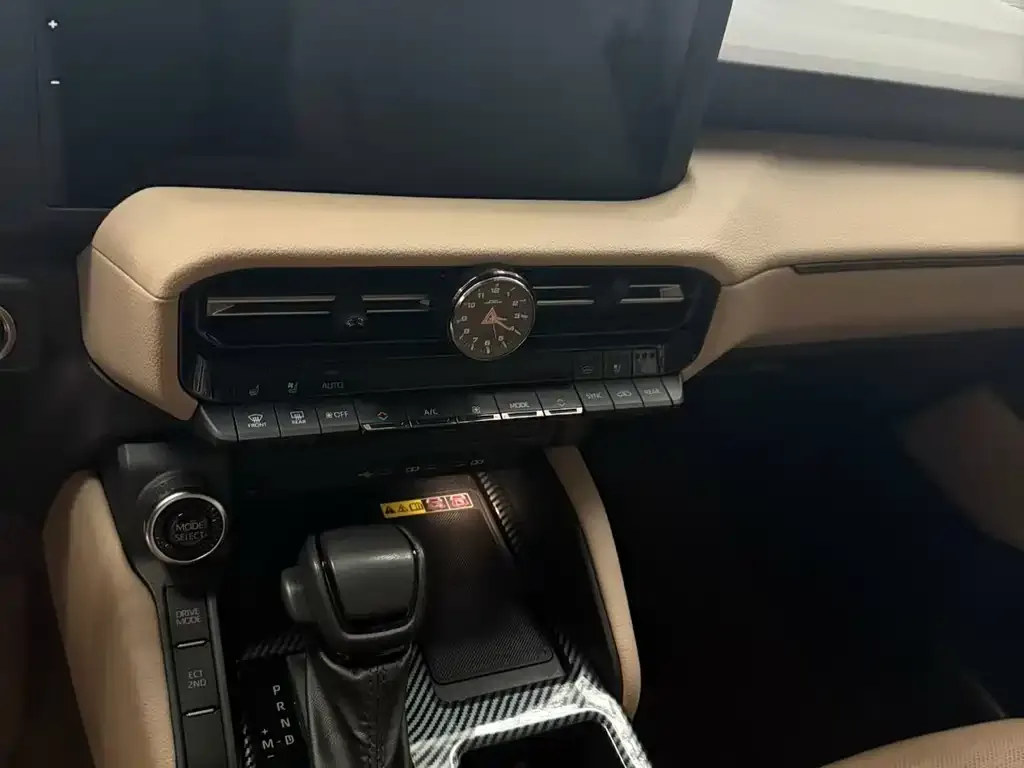 Toyota Prado 2024 из CN, фото 8