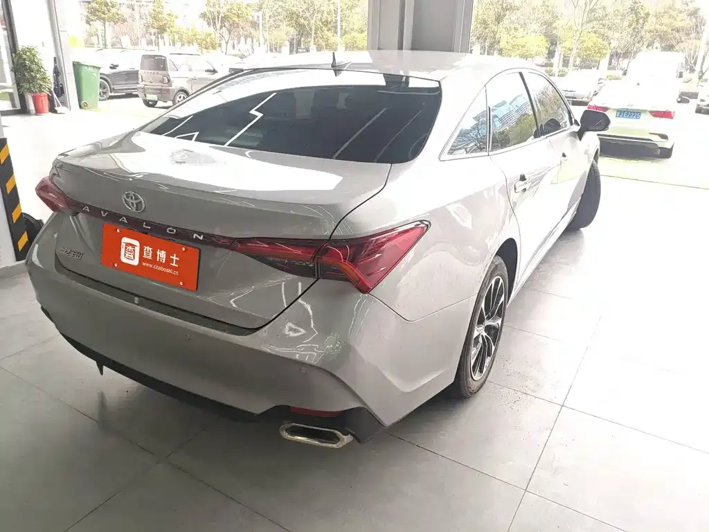 Toyota Avalon 2024 из CN, фото 8