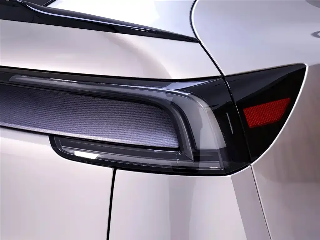 Tesla Model Y L 2025 из CN, фото 7