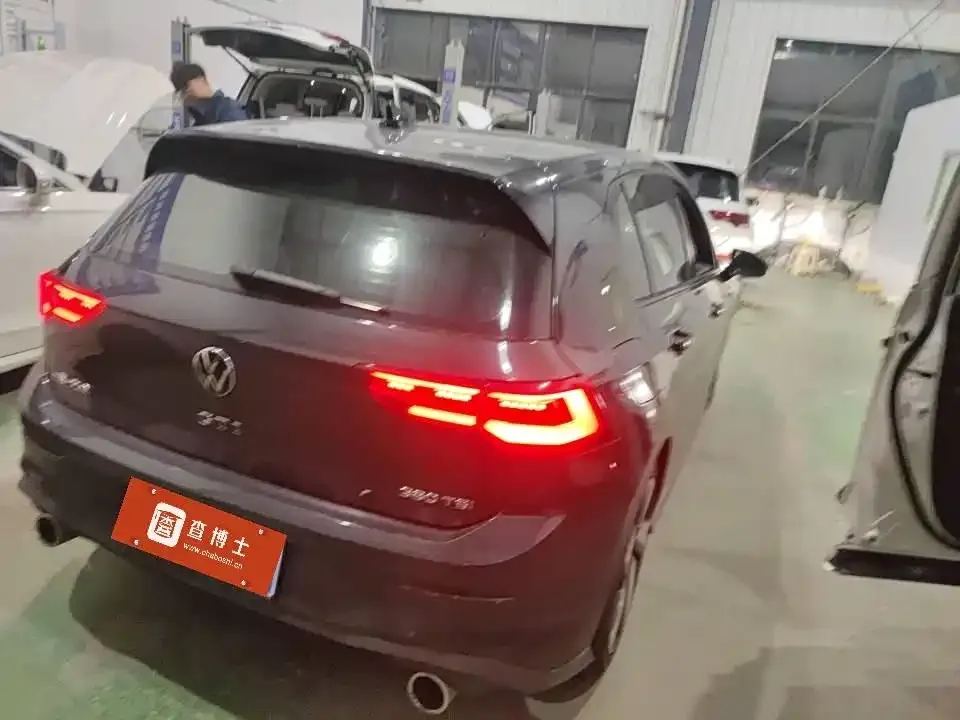 Volkswagen Golf GTI — фото 5