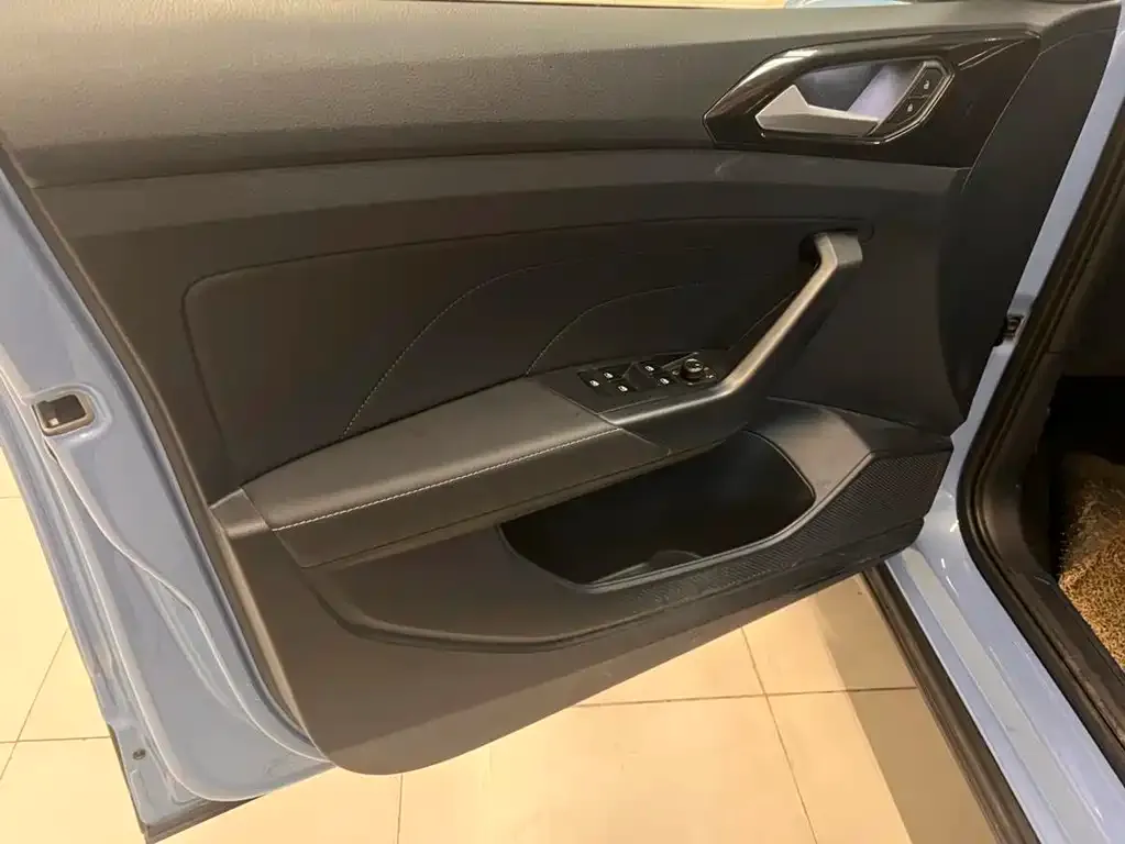Volkswagen Tharu 2024 из CN, фото 9