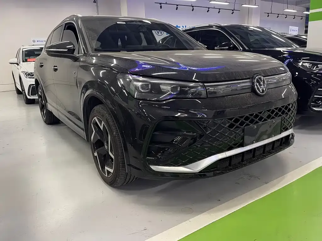 Volkswagen Tiguan L 2024 из CN, фото 5