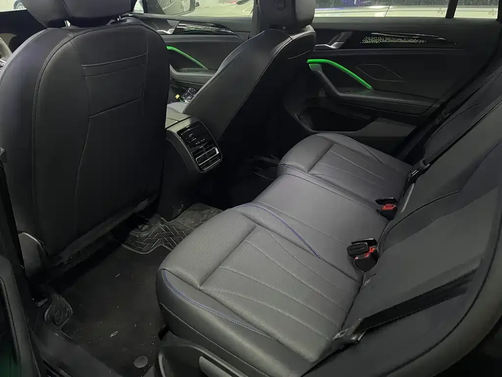 Volkswagen Tiguan L 2024 из CN, фото 10