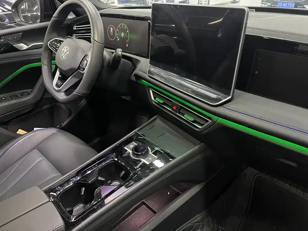 Volkswagen Tiguan L 2024 из CN, фото 9