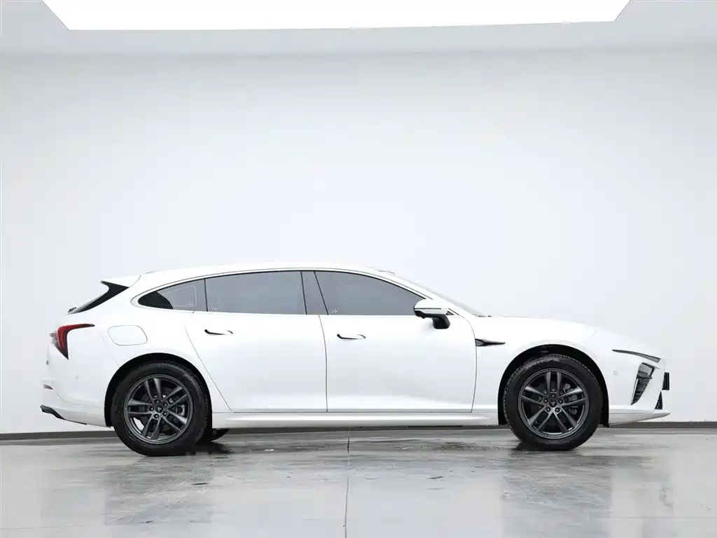 Neta S Shooting Brake 2025 из CN, фото 5