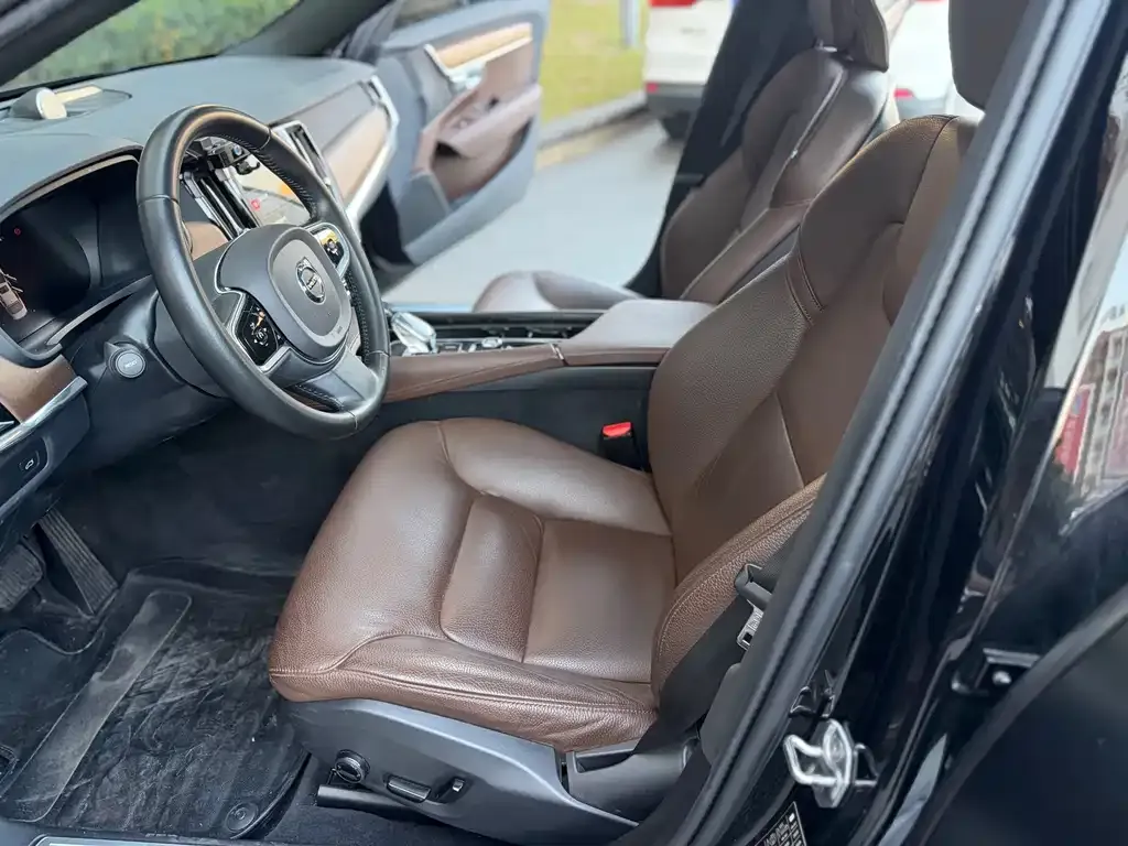 Volvo S90 2021 из CN, фото 10