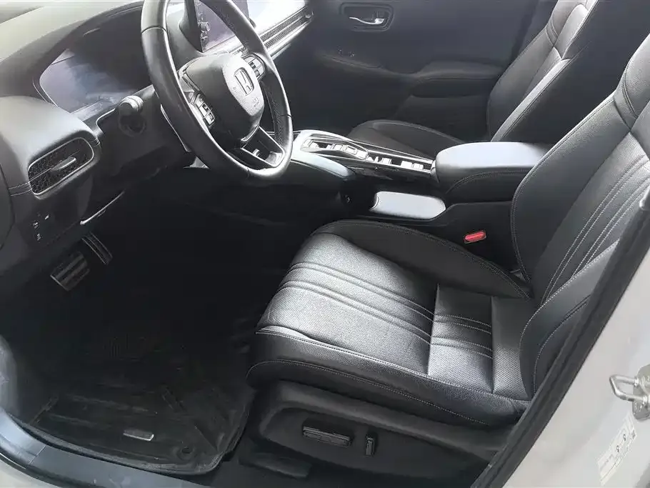 Honda HR-V 2023 из CN, фото 9