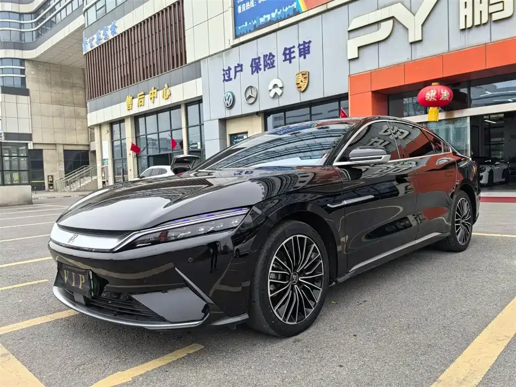 BYD Han — фото 1