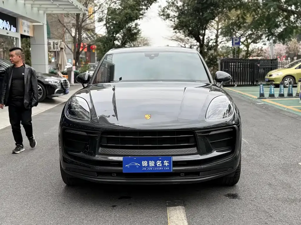 Porsche Macan — фото 10