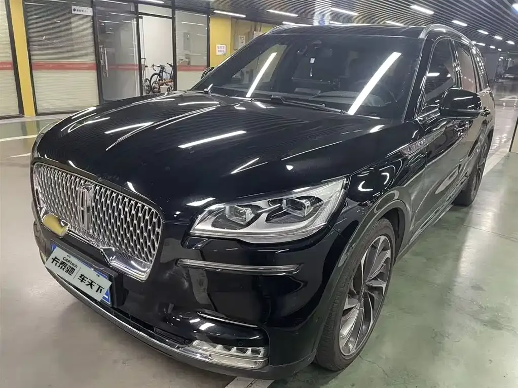 Lincoln Aviator