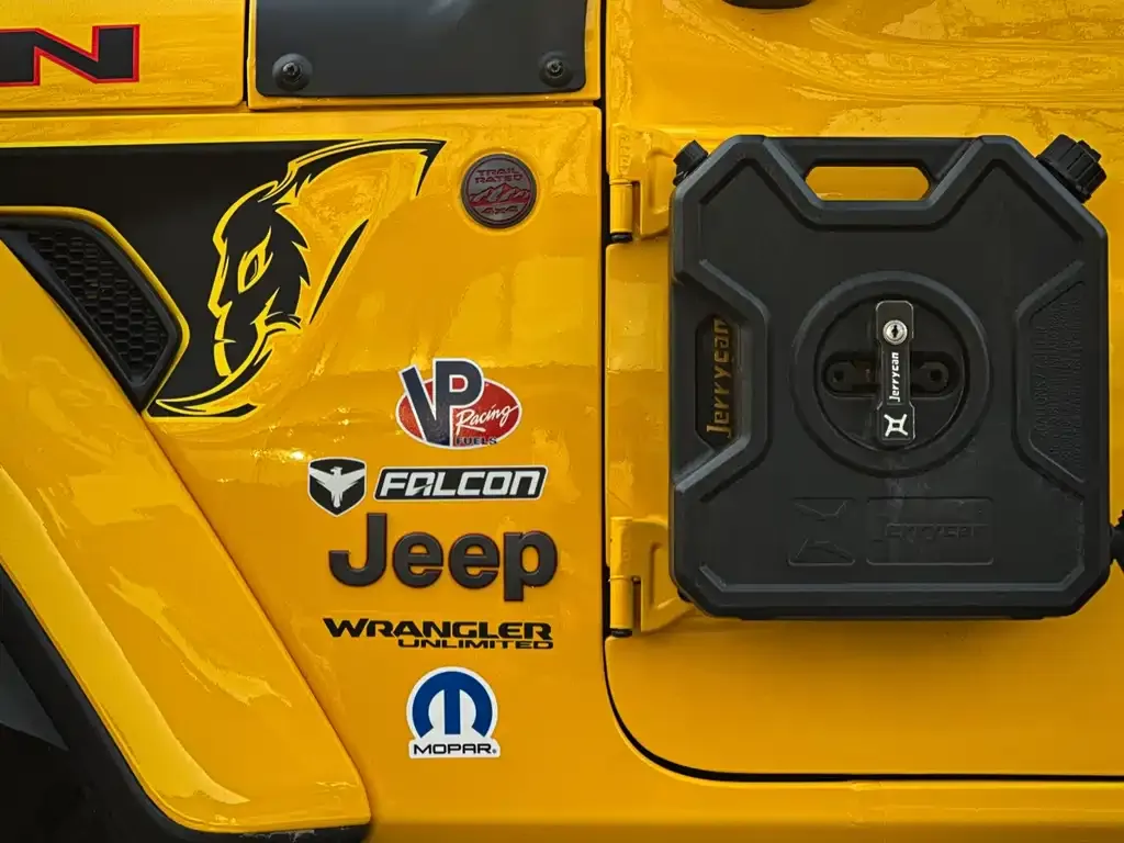 Jeep Wrangler — фото 9
