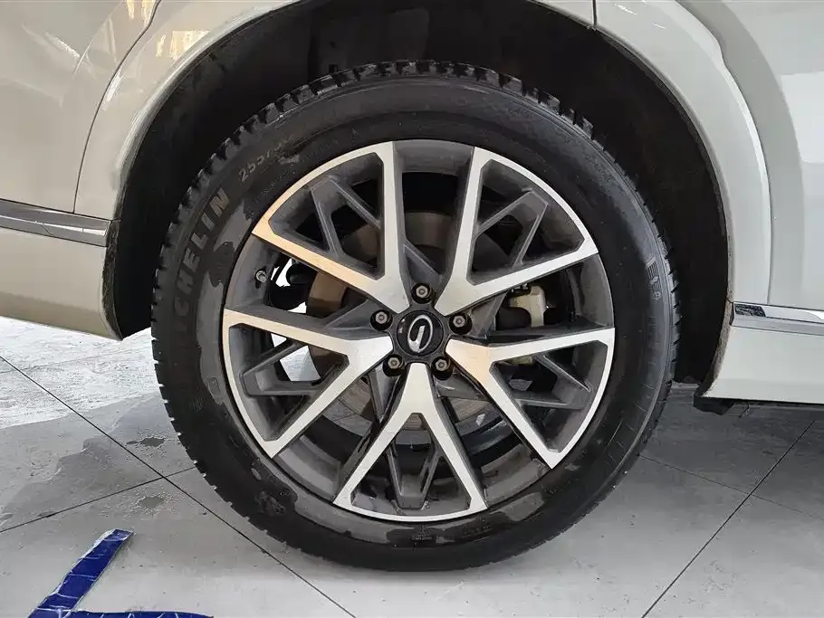 GAC Motor Trumpchi GS8 — фото 8