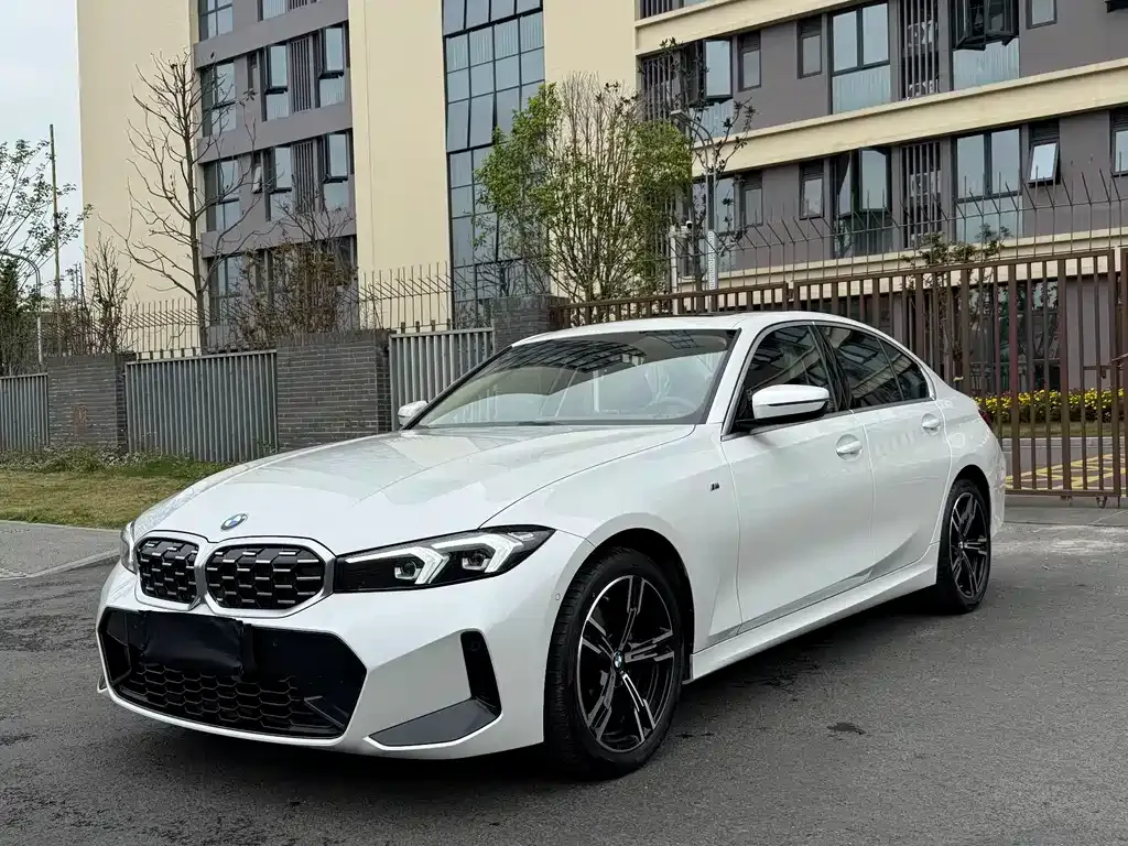 BMW 3 Series — фото 1