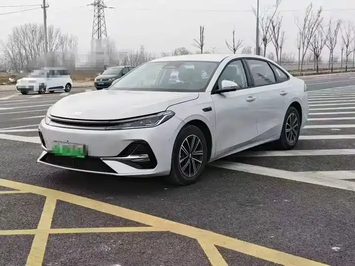 Geely 银河A7