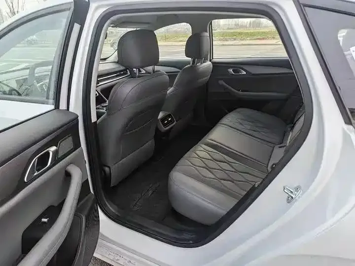 Geely 银河A7 2025 из CN, фото 6