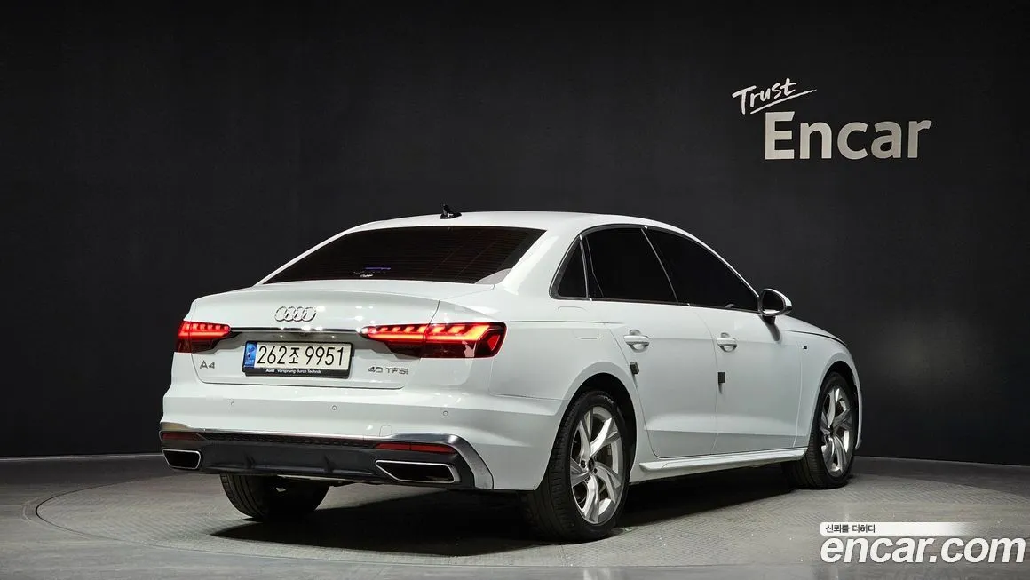 Audi A4 — фото 4