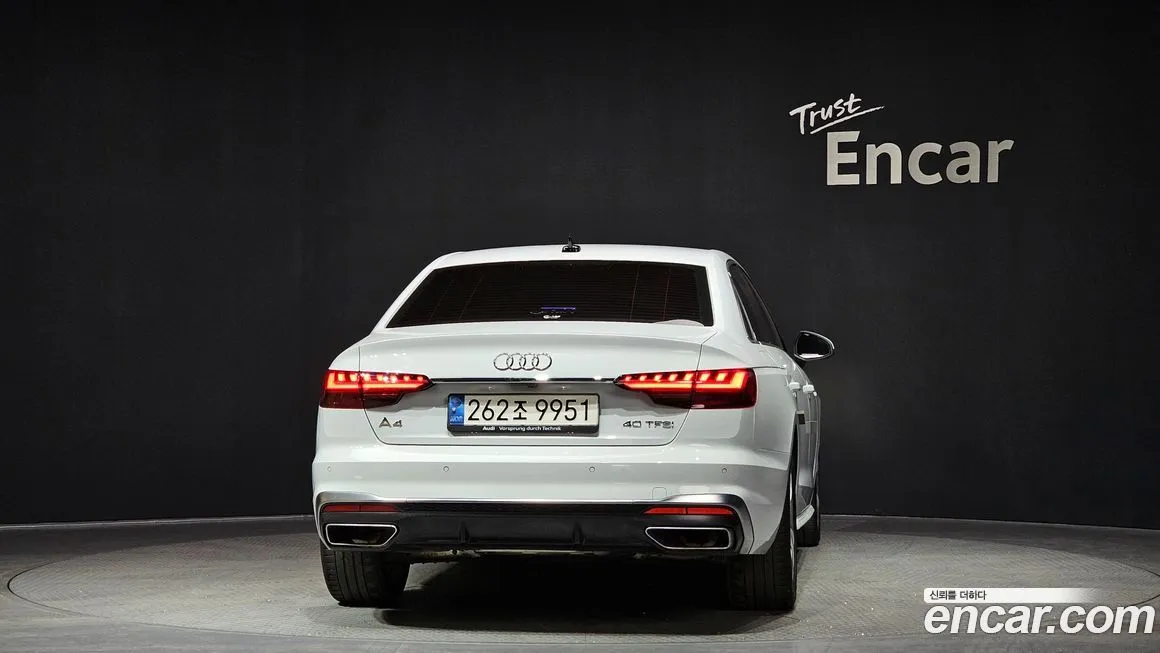 Audi A4 — фото 3