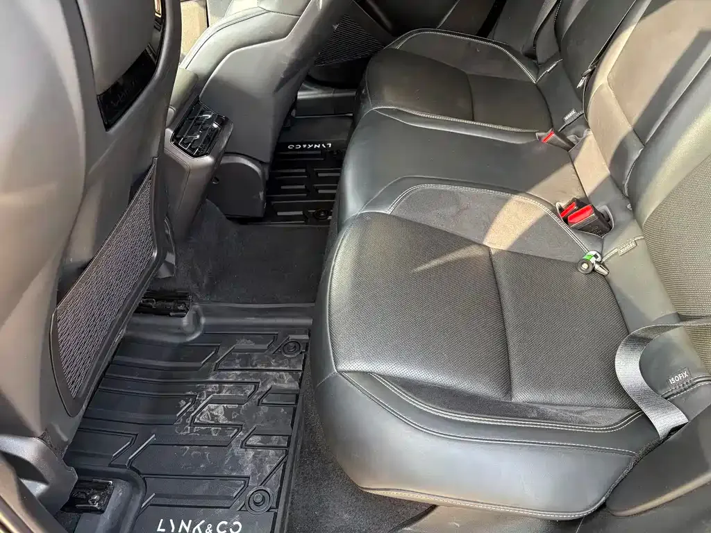 Lynk & Co 03 2023 из CN, фото 8