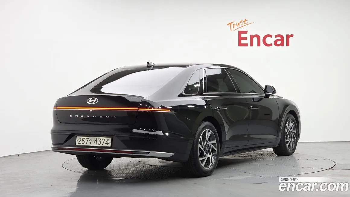 Hyundai Grandeur 2023 из KR, фото 2