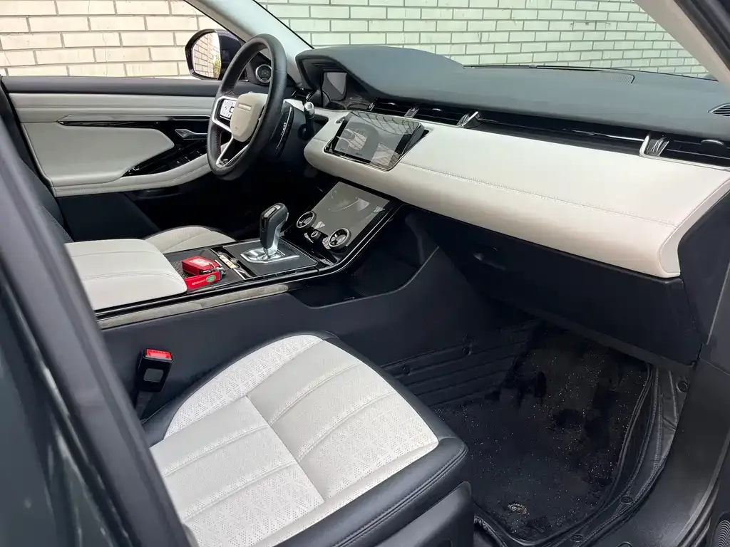 Land Rover Evoque 2022 из CN, фото 3