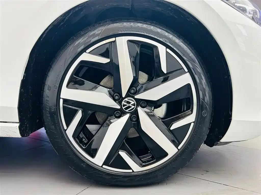 Volkswagen Lamando 2024 из CN, фото 8