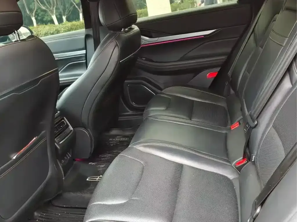 Lincoln Z 2023 из CN, фото 2