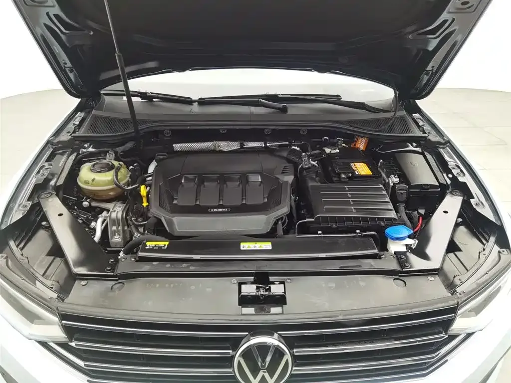 Volkswagen Magotan 2021 из CN, фото 5