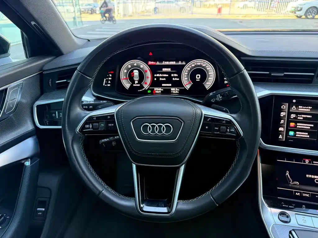 Audi A6L — фото 9