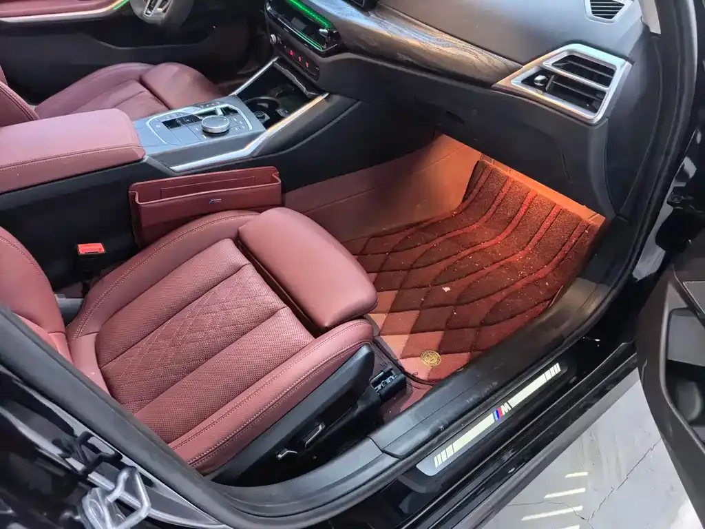 BMW 3 Series 2025 из CN, фото 8