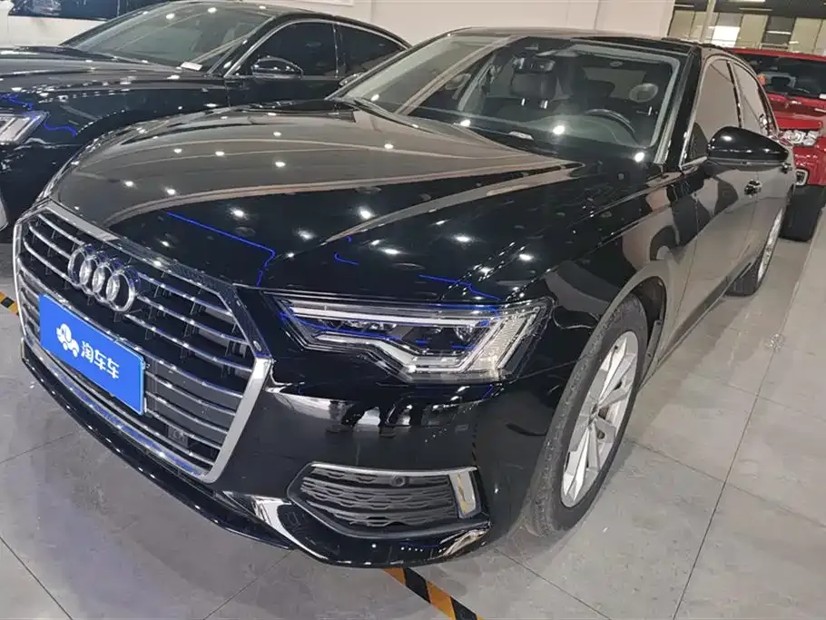 Audi A6L — фото 1