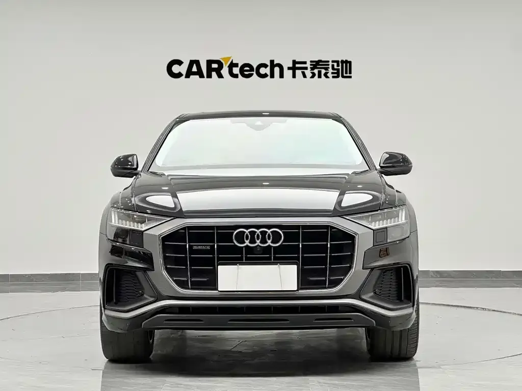 Audi Q8 2023 из CN, фото 3